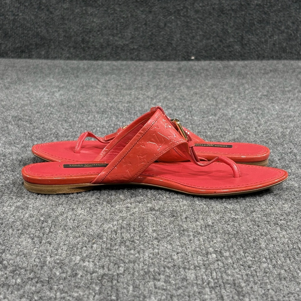 Louis Vuitton Sandals Womens 6 36 Red Patent Leather Logo Thong Flat Italy Coral